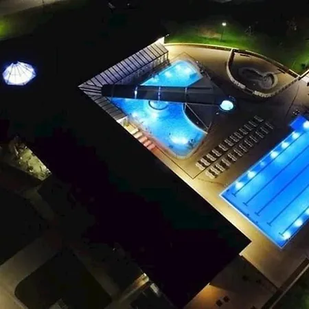 Catalina Appartement Nesvady